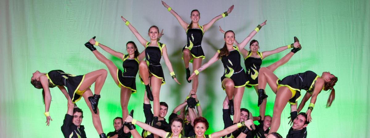 Gruppenfoto Showtanzgruppe Dance Fire aus Irgertsheim Gruppenfoto Showtanzgruppe Dance Fire aus Irgertsheim
